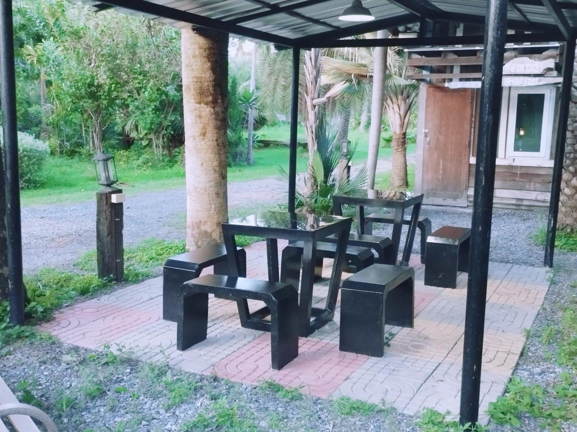 Lopburi Palm Resort Eksteriør billede