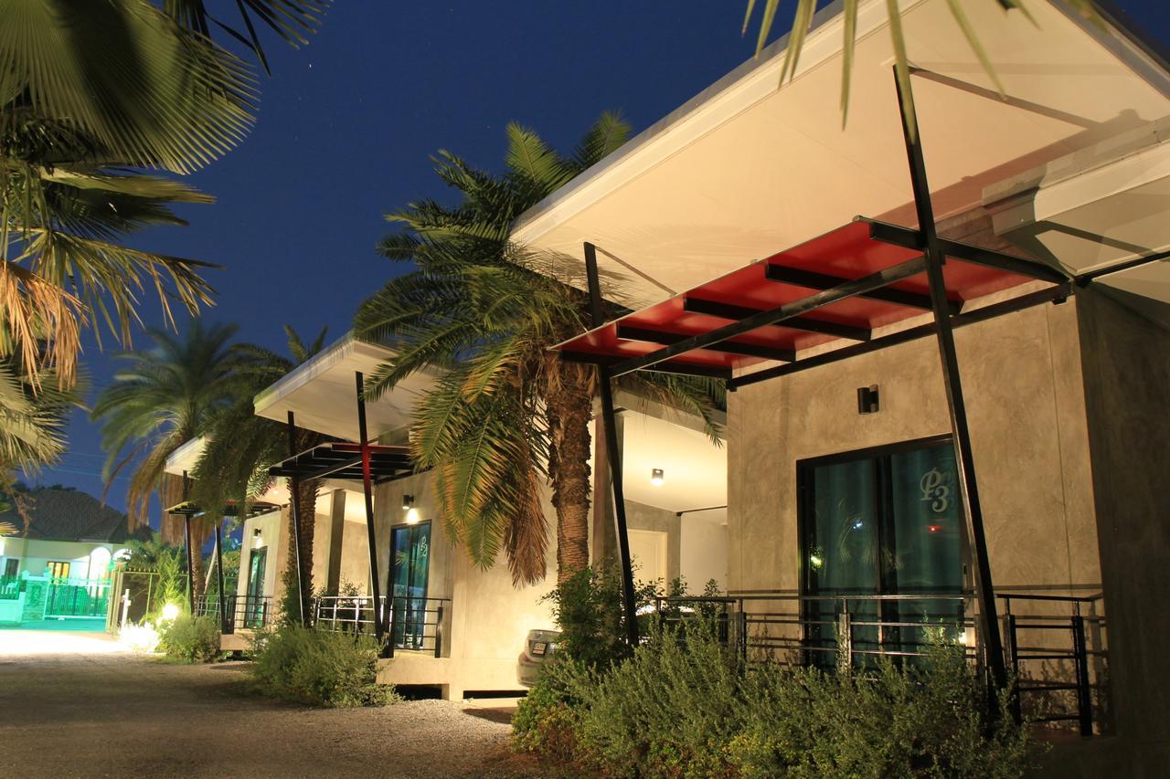 Lopburi Palm Resort Eksteriør billede