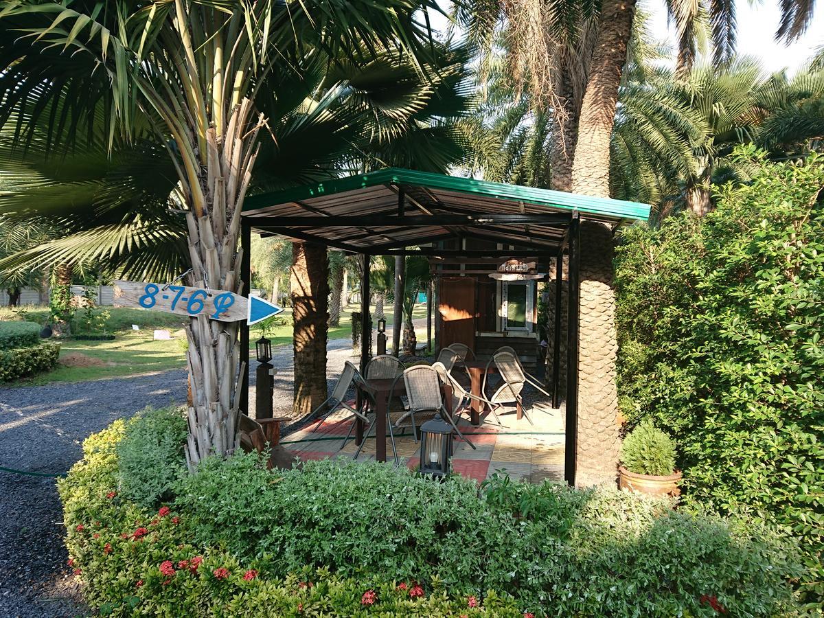 Lopburi Palm Resort Eksteriør billede